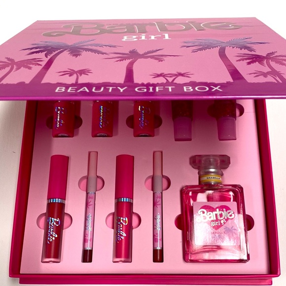 BARBIE Beauty Gift Box Lipsticks, Lip Gloss, Perfume, Lipliners, and More - Picture 3 of 5